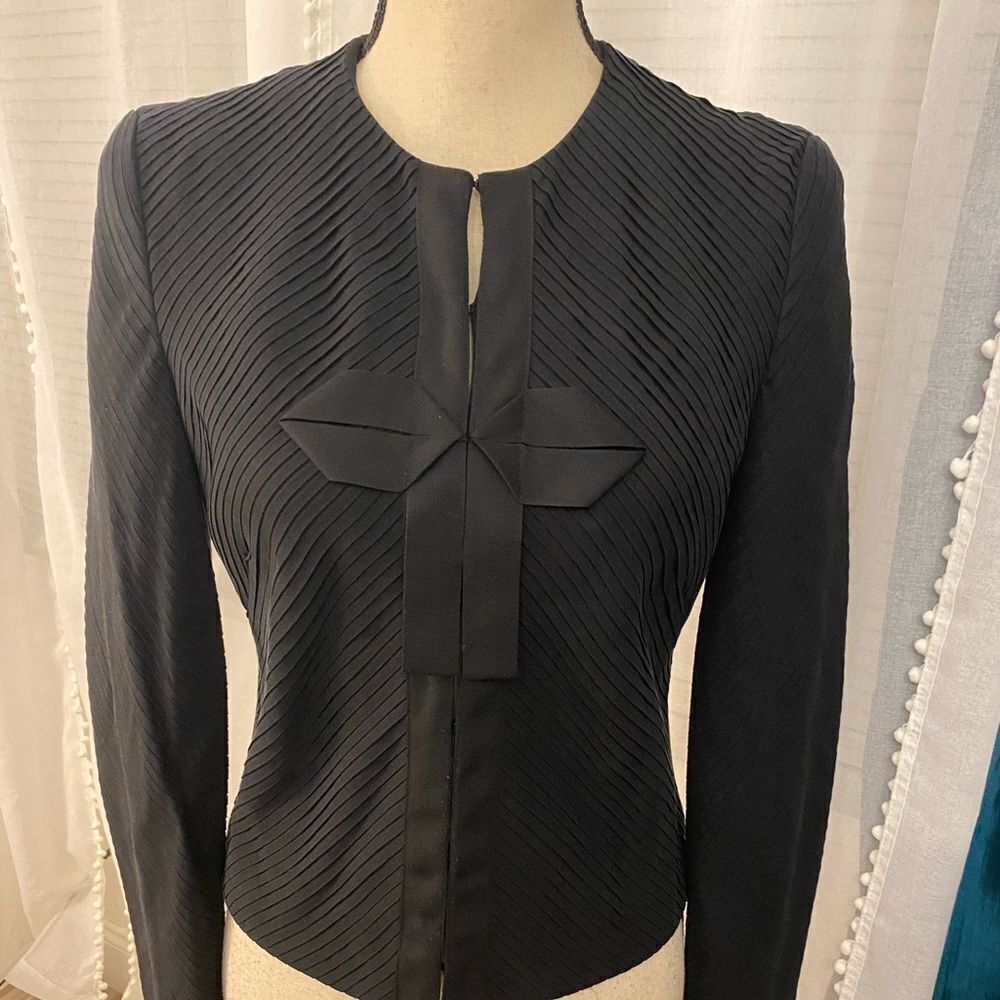 Nicole Miller black 100% silk blazer, size 6